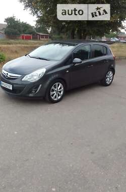 Хетчбек Opel Corsa 2012 в 