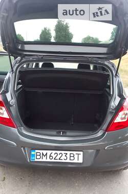 Хетчбек Opel Corsa 2012 в 