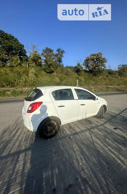 Хэтчбек Opel Corsa 2013 в 