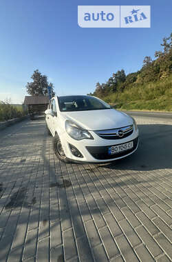 Хэтчбек Opel Corsa 2013 в 