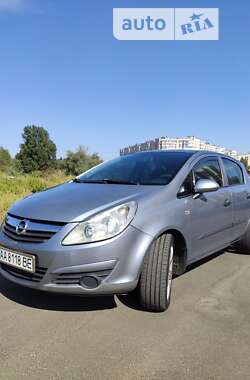 Хэтчбек Opel Corsa 2008 в Киеве