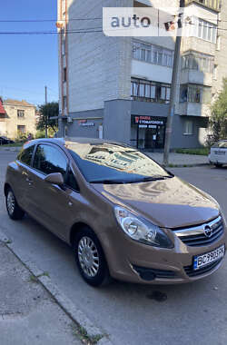 Хэтчбек Opel Corsa 2010 в Львове