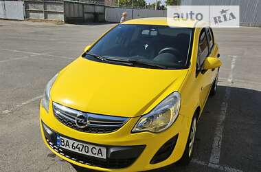 Хетчбек Opel Corsa 2011 в Кропивницькому