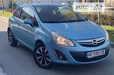 Хетчбек Opel Corsa 2012 в Дніпрі