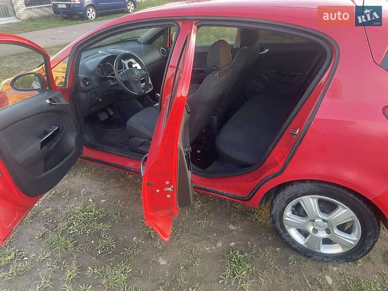 Хэтчбек Opel Corsa 2007 в Ивано-Франковске