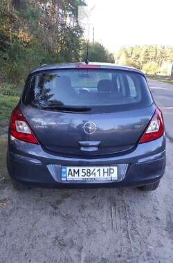 Хэтчбек Opel Corsa 2008 в 