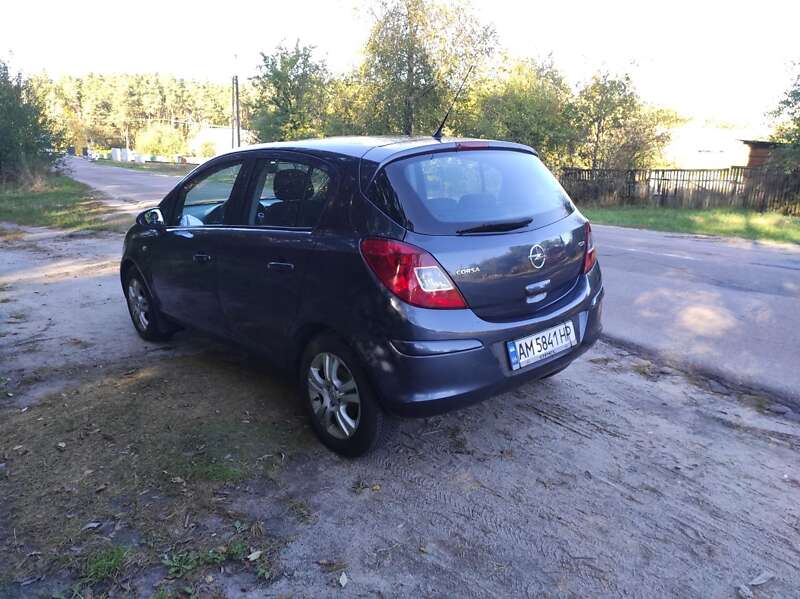 Хэтчбек Opel Corsa 2008 в Житомире