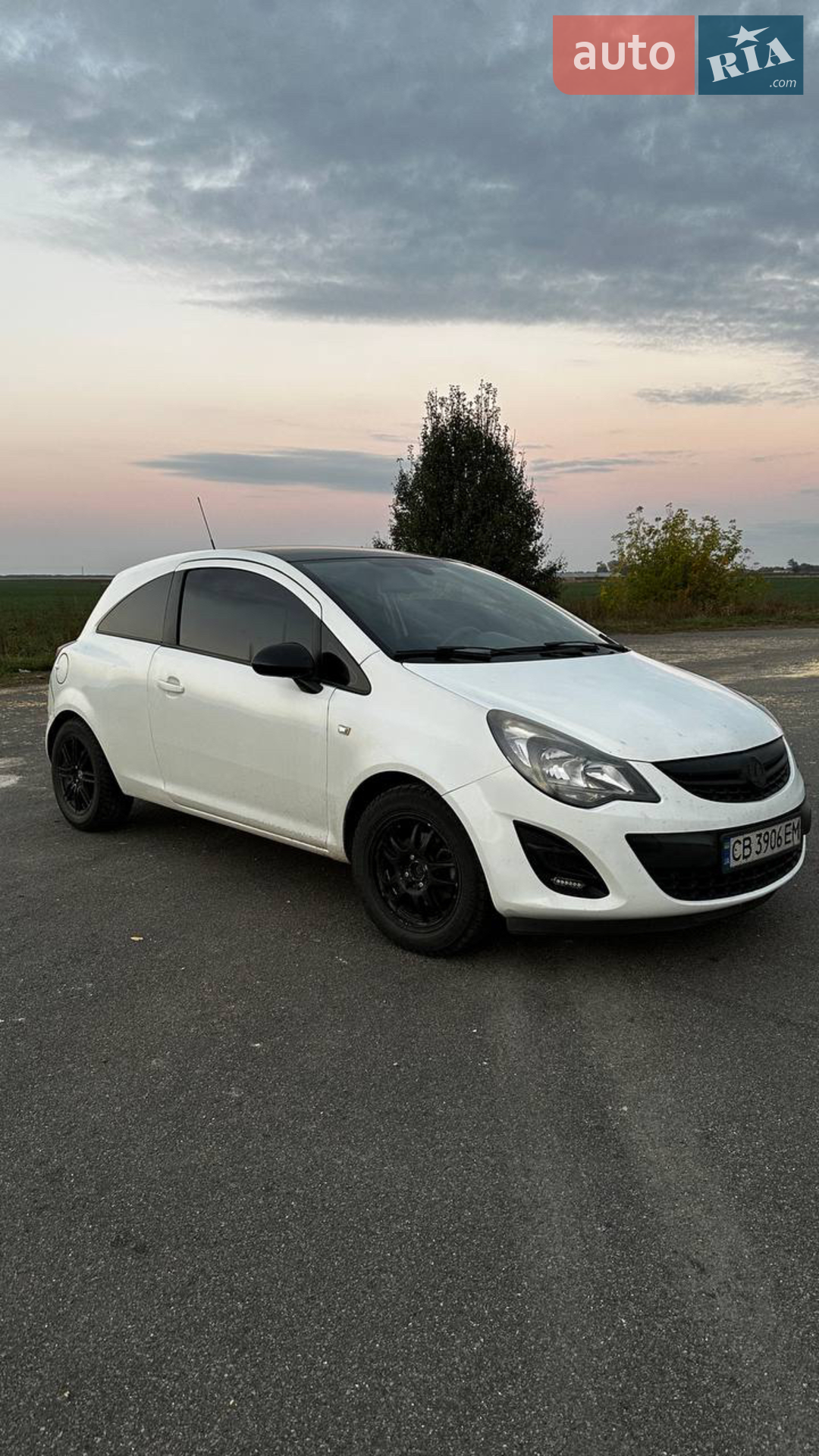 2014 Opel Corsa - мініатюра 2