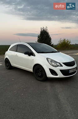 Хэтчбек Opel Corsa 2014 в Прилуках