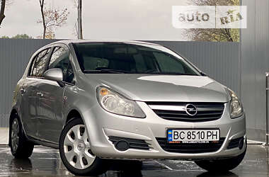 Хетчбек Opel Corsa 2010 в Дрогобичі