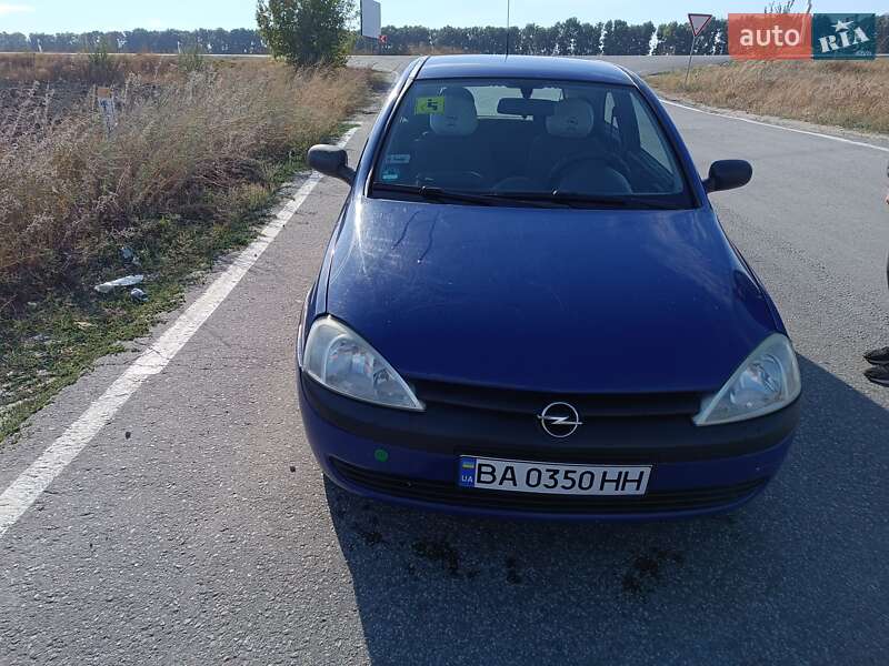 Хэтчбек Opel Corsa 2002 в Александрие