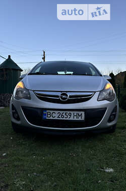 Хетчбек Opel Corsa 2014 в Стрию