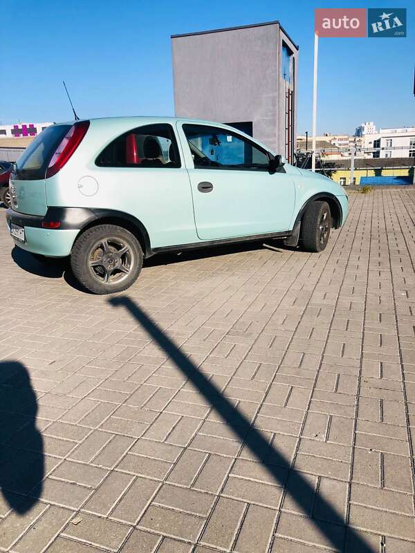 Хэтчбек Opel Corsa 2001 в Хмельницком