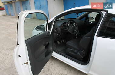 Хэтчбек Opel Corsa 2012 в Ивано-Франковске