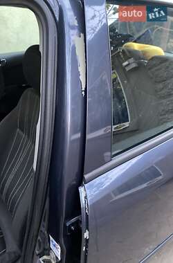 Хэтчбек Opel Corsa 2007 в 