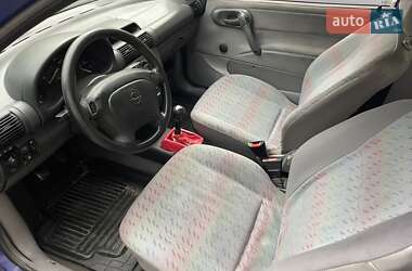 Хэтчбек Opel Corsa 1995 в 