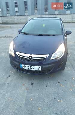 Хетчбек Opel Corsa 2013 в Довбиші