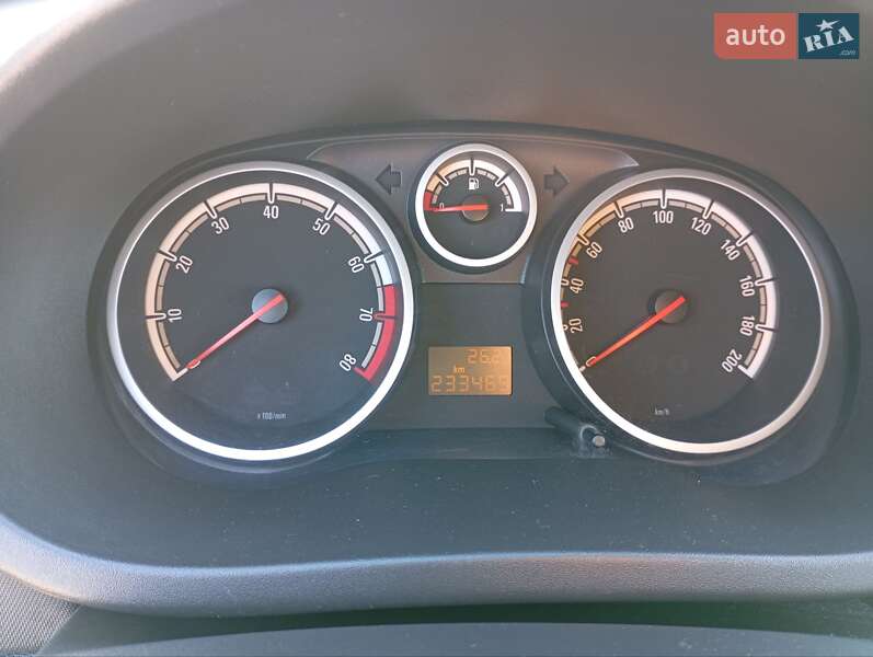 Хэтчбек Opel Corsa 2011 в Хмельницком