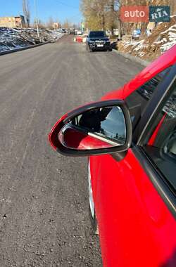 Хэтчбек Opel Corsa 2010 в 