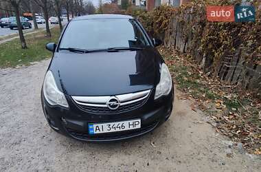 Хетчбек Opel Corsa 2013 в Києві