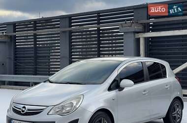 Хетчбек Opel Corsa 2011 в Києві