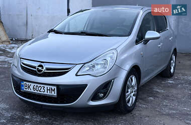 Хэтчбек Opel Corsa 2012 в Ровно