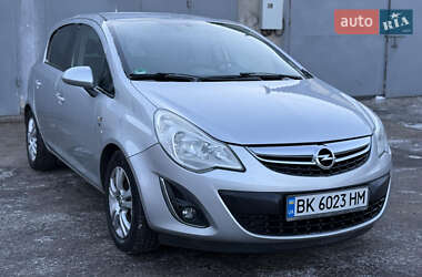 Хэтчбек Opel Corsa 2012 в Ровно