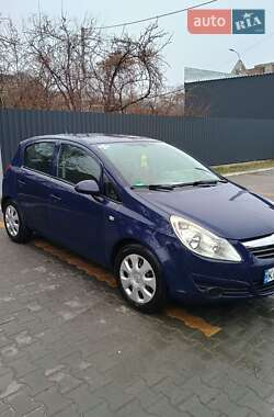 Хэтчбек Opel Corsa 2009 в 