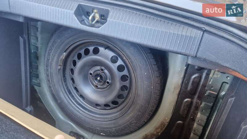 Хэтчбек Opel Corsa 2009 в Николаеве