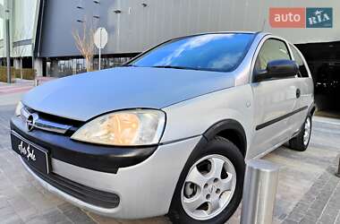 Хетчбек Opel Corsa 2002 в Києві