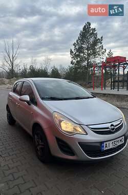 Хетчбек Opel Corsa 2011 в Києві