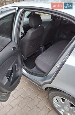 Хэтчбек Opel Corsa 2013 в Хоросткове