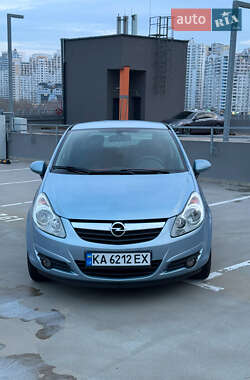 Хэтчбек Opel Corsa 2008 в 