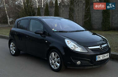 Хэтчбек Opel Corsa 2009 в Ровно