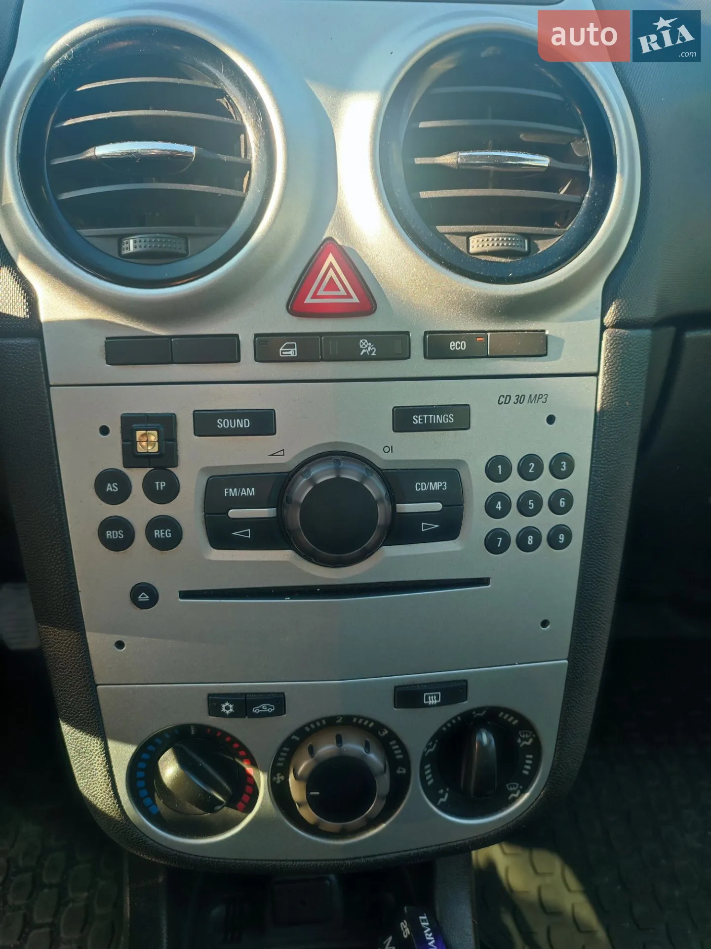 2011 Opel Corsa - мініатюра 8