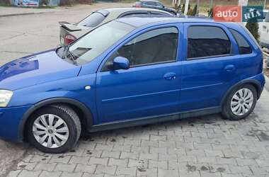 Хетчбек Opel Corsa 2005 в Хирові