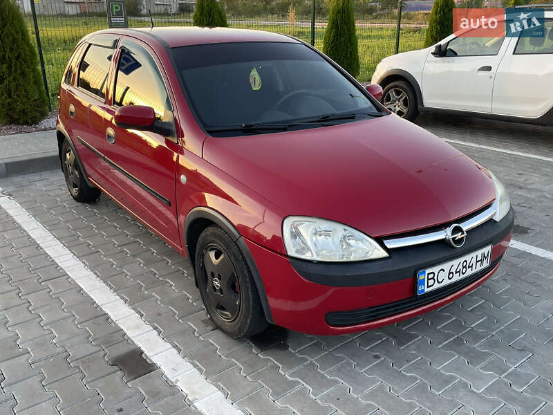 Хэтчбек Opel Corsa 2004 в Стрые