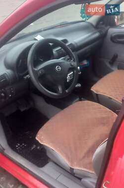 Хэтчбек Opel Corsa 1999 в 