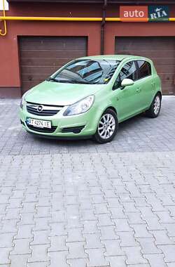 Хэтчбек Opel Corsa 2010 в Ивано-Франковске