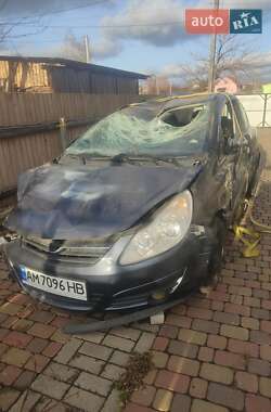 Хэтчбек Opel Corsa 2007 в Киеве