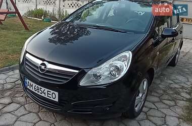 Хэтчбек Opel Corsa 2008 в Коростене