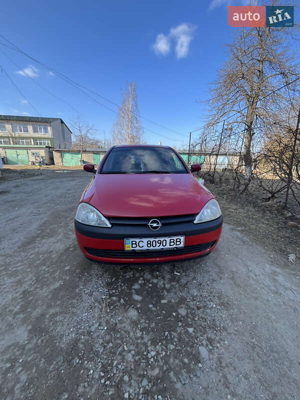 Хэтчбек Opel Corsa 2002 в Львове