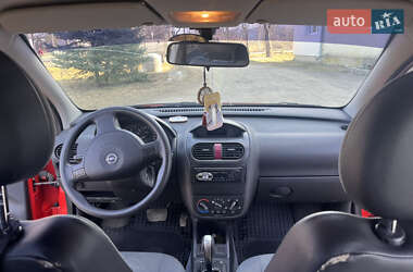 Хэтчбек Opel Corsa 2002 в Львове