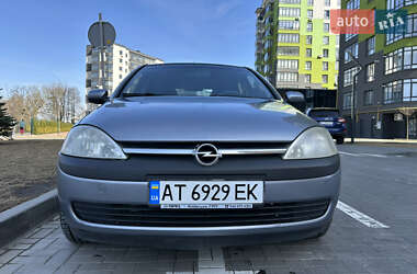 Хэтчбек Opel Corsa 2003 в 