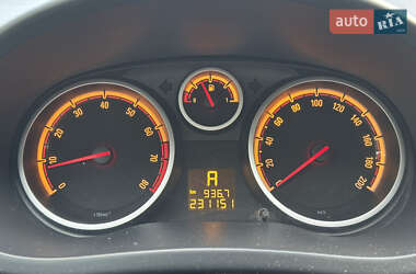 Хэтчбек Opel Corsa 2009 в 