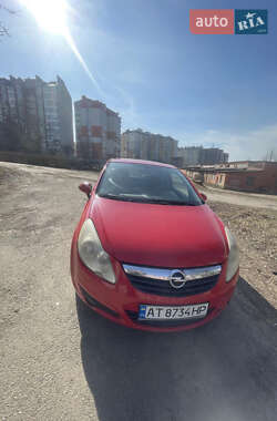 Хэтчбек Opel Corsa 2007 в 