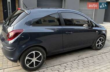 Хетчбек Opel Corsa 2009 в Тернополі