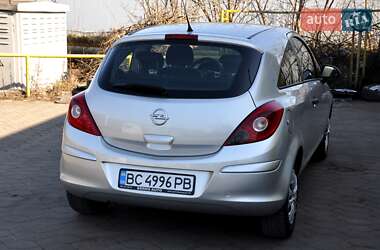 Хэтчбек Opel Corsa 2012 в Львове