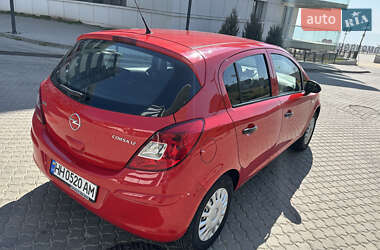 Хэтчбек Opel Corsa 2008 в 