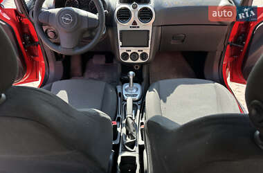 Хэтчбек Opel Corsa 2008 в 